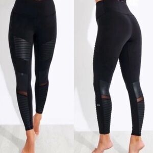 Alo Yoga Women's Moto Legging - Black Blue Size Medium